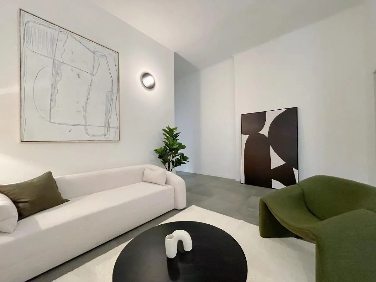 Casa Unica Milano - Spacious & Contemporary Apartment - Bullona I contacts