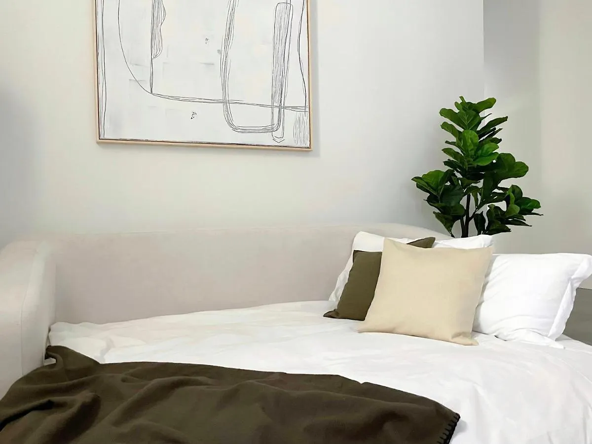 Casa Unica Milano - Spacious & Contemporary Apartment - Bullona I 0*, Milan Italy